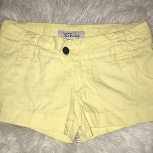 Buckle Yellow Shorts